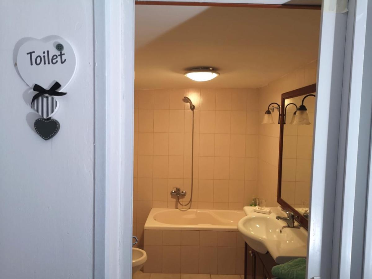Villa Mina Con Vasca Idromassaggio Taranto Bagian luar foto